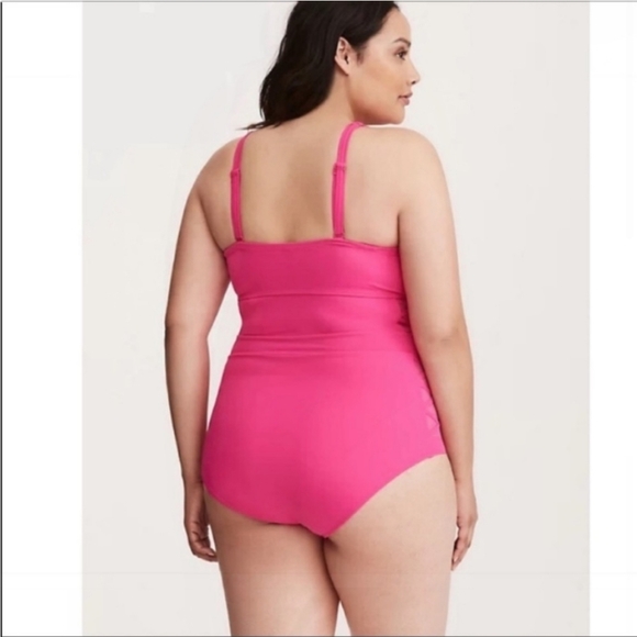 Torrid size 0 lattice one piece swimsuit coral pink - Picture 3 of 9
